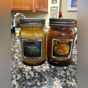 Bundle of 2 Bob Evans Farms Firefly Honeysuckle scented candle and Maple Syrup